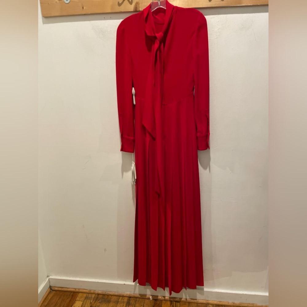 NWT $6900 Valentino dress With Pussybow Tie Tying On The Back